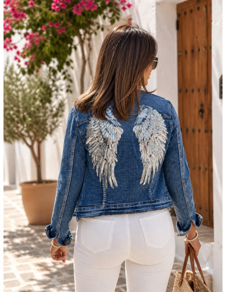 Cazadora Vaquera con Alas de Lentejuelas Plateadas