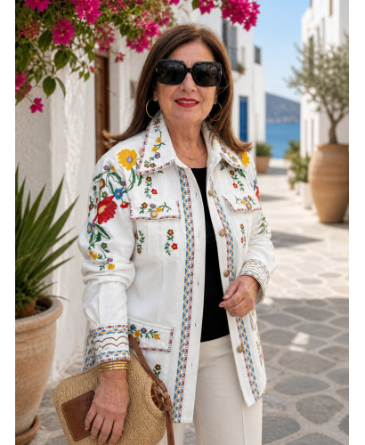 Cazadora Vaquera Blanca Bordada con Cinturón
