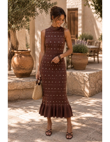 Vestido Largo Marrón con Tachas Plateadas