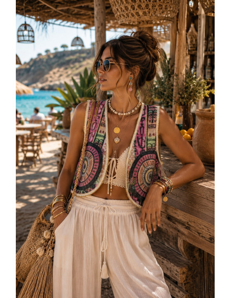 Chaleco tie dye con lentejuelas y estampado