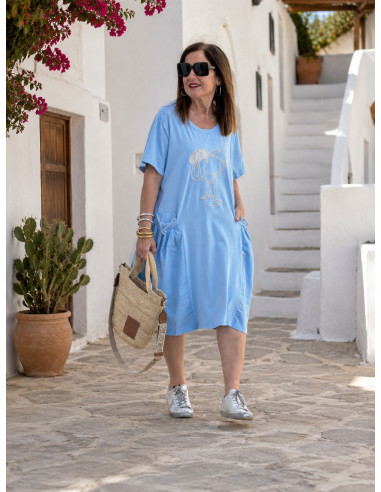 Vestido Celeste con Detalle de Snoopy