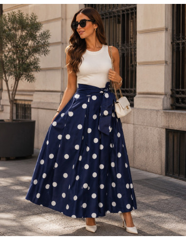 Falda azul marino con lunar blanco