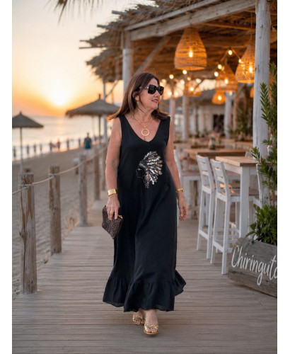 Vestido Largo negro con Bordado de Cabeza India