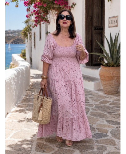 🌸 Vestido en Bordado Inglés Rosa: Elegancia y Comodidad