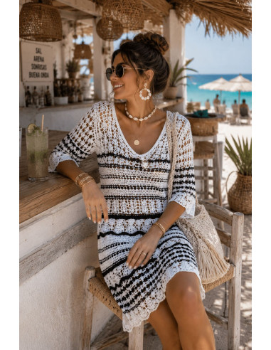 Vestido de Hilo en Crudo y Negro con Escote de...