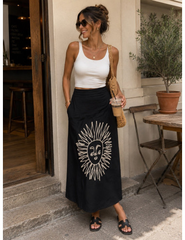 Falda sol bordada negra