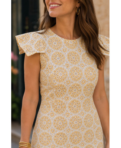 Vestido Bordado Amarillo con Hombreras 2