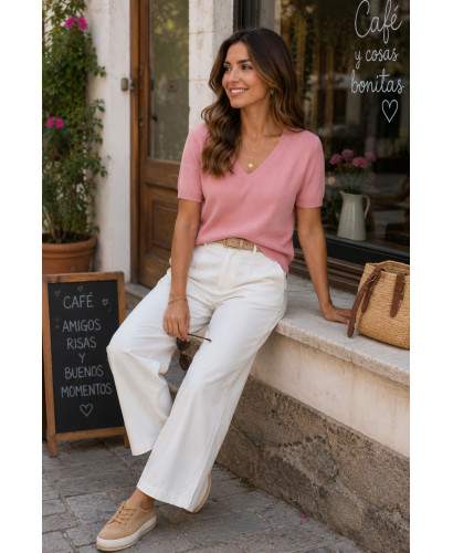 Suéter de punto fino con escote de pico rosa 2