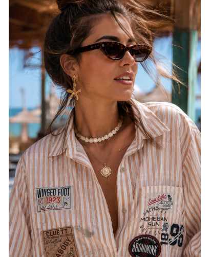 Camisa Rayas Blanco y Camel con Serigrafía 2