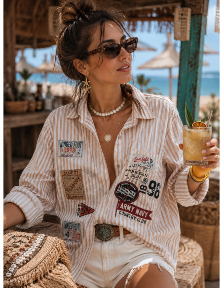 Camisa Rayas Blanco y Camel con Serigrafía