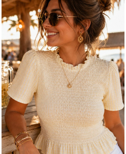 Blusa Amarilla Rayas con Nido de Abeja manga corta 2