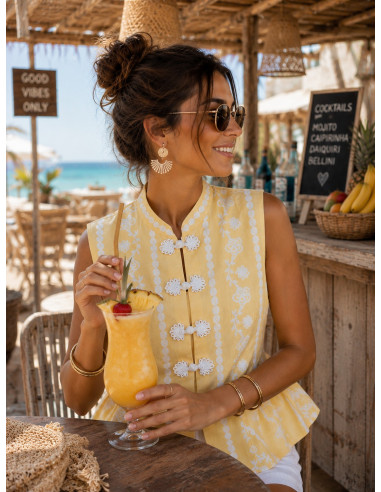 Blusa de lino amarillo con dibujo en blanco