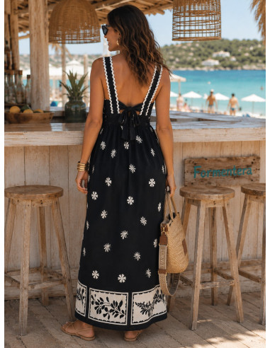 Vestido Negro con Estampado Blanco y Detalles...