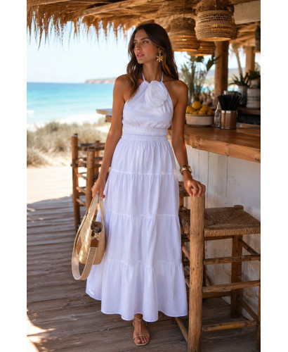 Vestido Blanco Anudado al Cuello con Flor en Relieve
