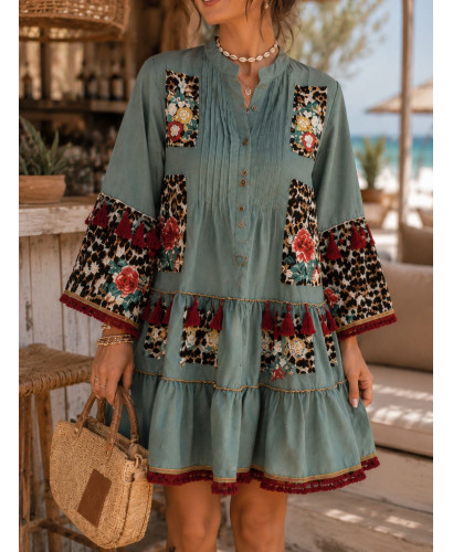 Vestido corto  con animal print, bordados 2