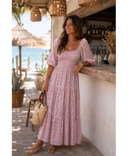 🌸 Vestido en Bordado Inglés Rosa: Elegancia y Comodidad 2