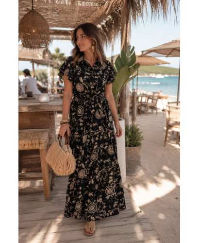 Vestido negro bordado con cuello camisero