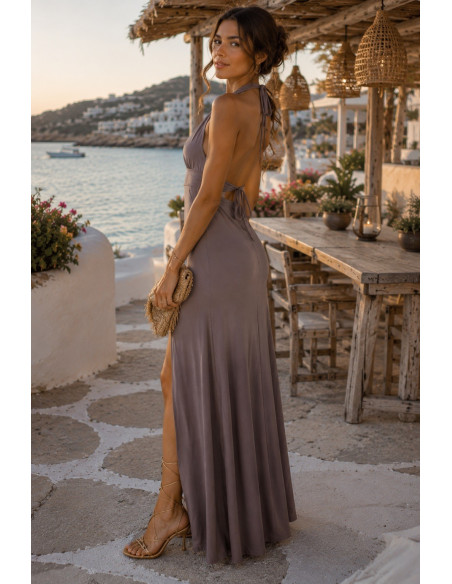 Vestido largo halter taupe con abertura lateral