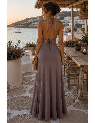 Vestido largo halter taupe con abertura lateral