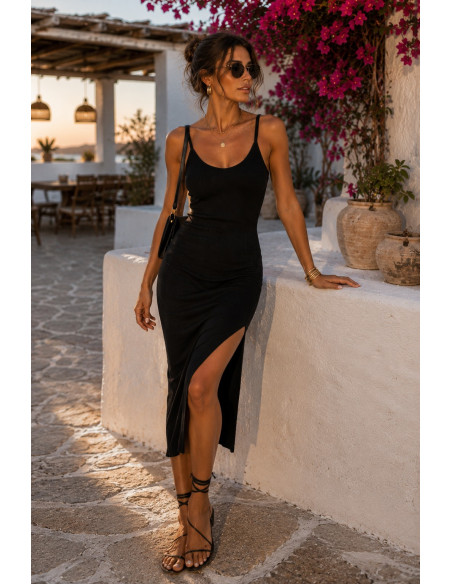 Vestido de Canalé Negro con Tirantes Regulables y Abertura Lateral