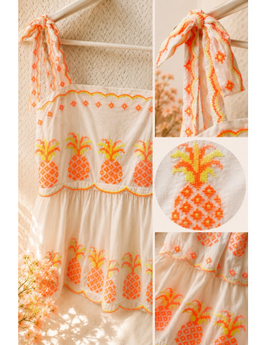 Vestido Blanco Bordado con Piñas Flúor y...