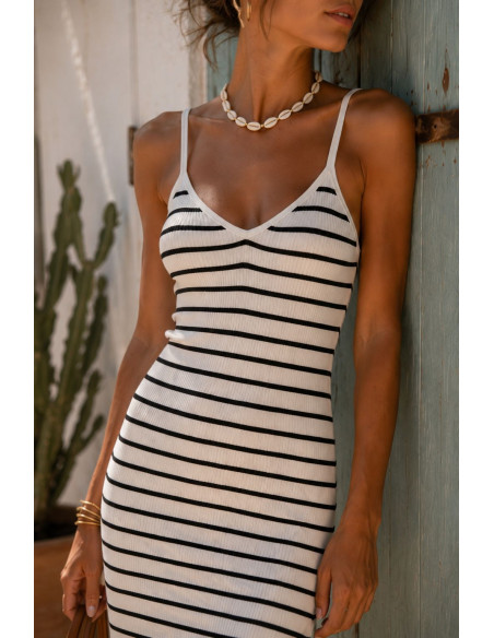 Vestido de Canalé crudo y negro  Abertura Lateral