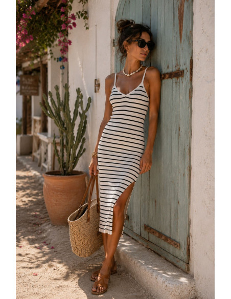 Vestido de Canalé crudo y negro  Abertura Lateral