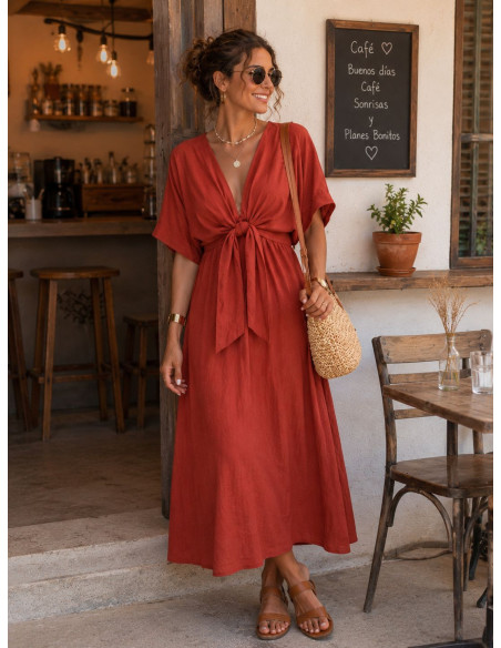 Vestido Midi Terracota con Lazada Frontal y Cintura Elástica