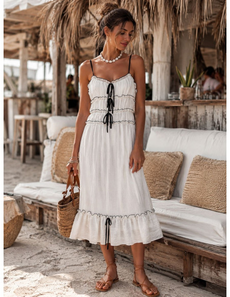 Vestido Midi Blanco con Volantes y Lazadas Negras