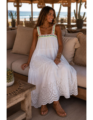 Vestido Blanco Bordado con Tirantes Flúor