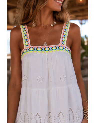Vestido Blanco Bordado con Tirantes Flúor
