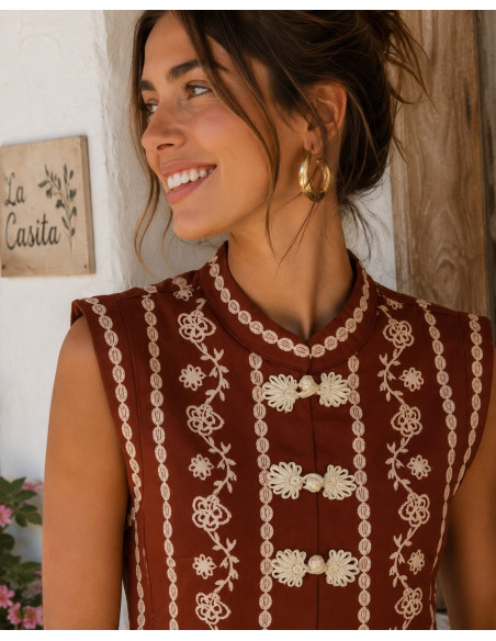Blusa de lino marrón con dibujo en crudo