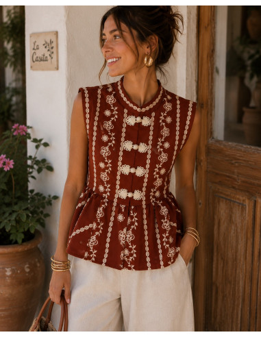 Blusa de lino marrón con dibujo en crudo