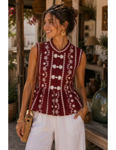 Blusa de lino granate con dibujo en blanco
