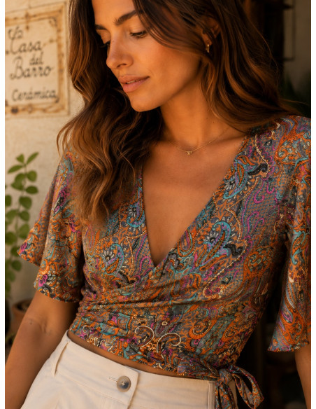 🌼 Blusa Sedosa: Elegancia y Frescura en Naranja
