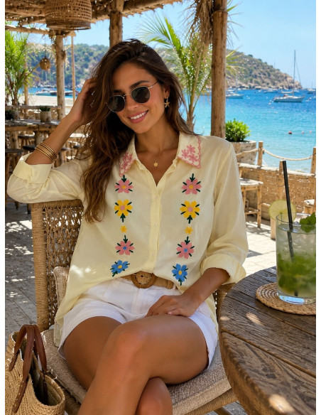 Camisa Bordada de Algodón con Flores y Cuello Bordado