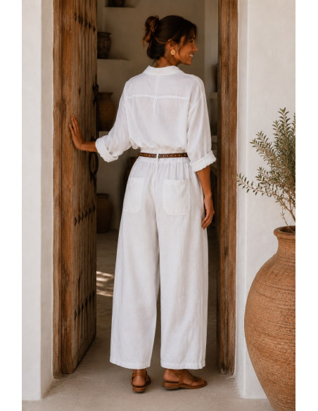 Pantalón de Lino Blanco con Cinturón de Tachas y Bolsillos