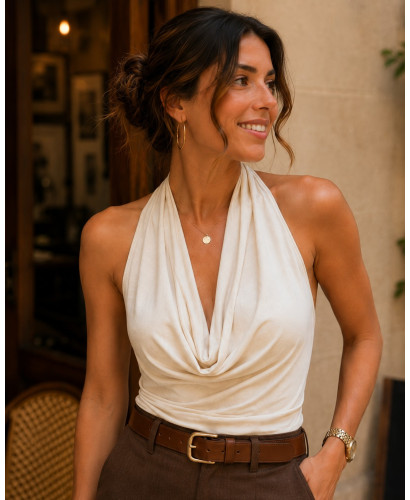 🤍 Top Crudo con Escote Halter y Espalda Trenzada