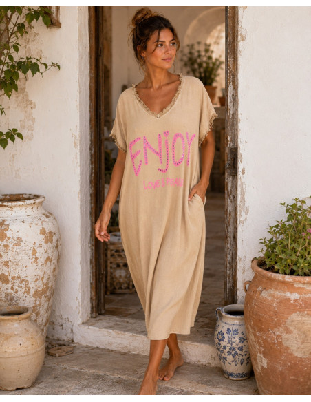 Vestido camel Efecto Lavado con Mensaje LOVE & PEACE