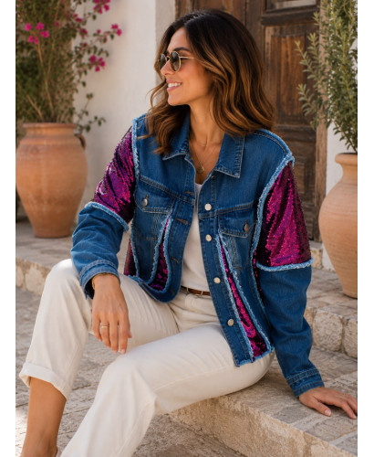 Chaqueta Vaquera con Lentejuelas Rosas y Acabado Desflecado