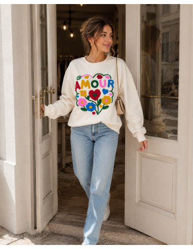 Sudadera Cruda “Amour” con Bordado Multicolor