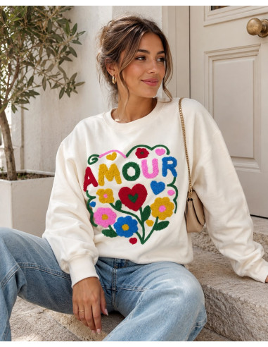 Sudadera Cruda “Amour” con Bordado Multicolor