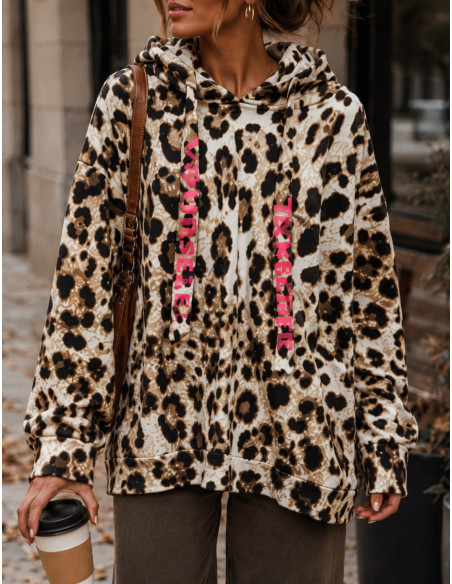 Sudadera print con capucha y detalles en fucsia