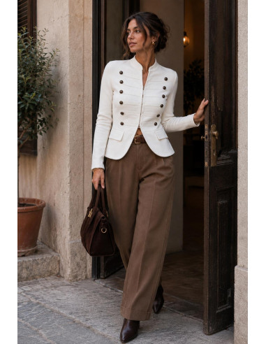 Chaqueta de punto blanca  estilo napoleónico