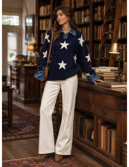 Suéter Azul con Estrellas y Detalles Denim
