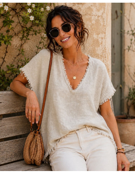 Blusa de Lino cruda con Escote de Pico y Acabado Desflecado