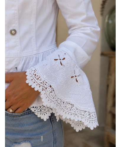 🤍 Cazadora Vaquera Blanca con Volantes y Botones Joya 2