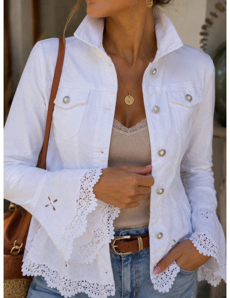 🤍 Cazadora Vaquera Blanca con Volantes y Botones Joya