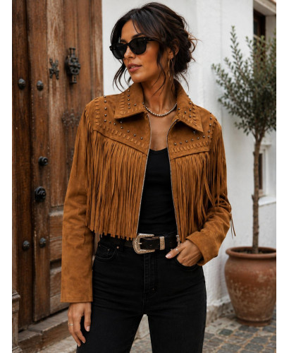 Chaqueta tipo ante marrón con flecos y detalles decorativos