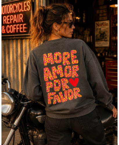 🩶 Sudadera gris efecto lavado “MORE AMOR POR FAVOR”